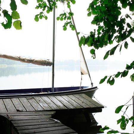 Ferienhaus Am See Perlin Kültér fotó
