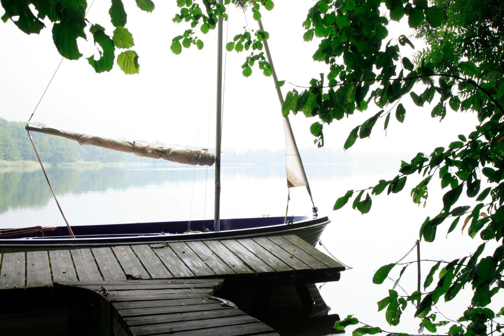 Ferienhaus Am See Perlin Kültér fotó